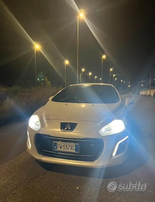Usata Peugeot 308 CC 120 CV (88 kW) 2011 Bianco Cabrio