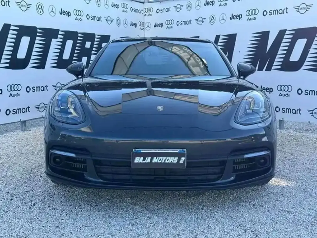Usata Porsche Panamera 421 CV (309 kW) 2017 Grigio Utilitaria