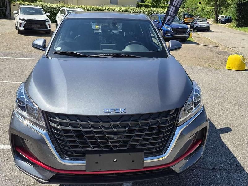 Nuova DFSK Glory 500 106 CV (77 kW) 2025 Grigio SUV