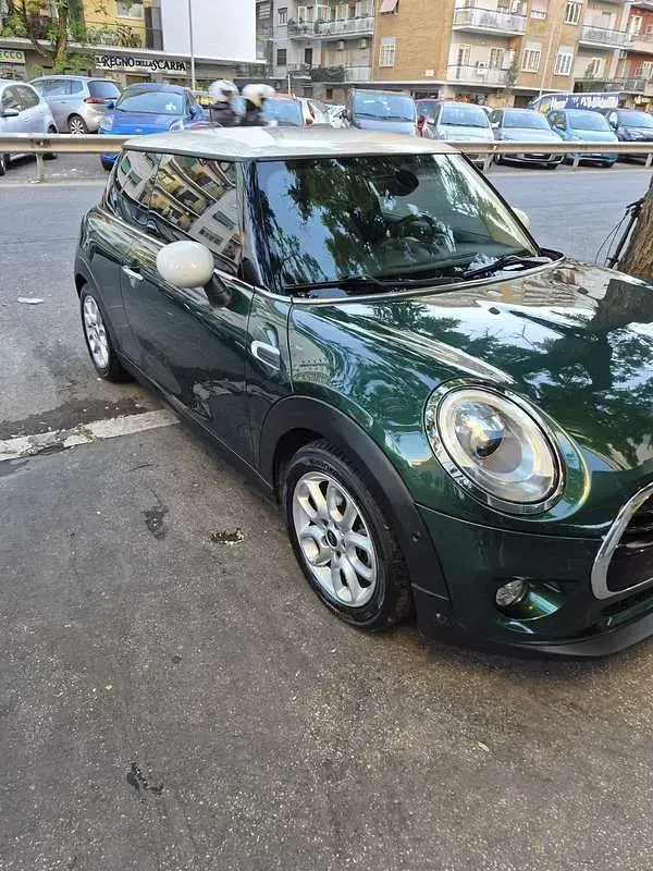 Usata Mini Cooper D Hype 116 CV (85 kW) 2018 Verde Utilitaria