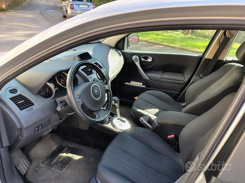Usata Renault Mégane II 130 CV (95 kW) 2007 Grigio Berlina