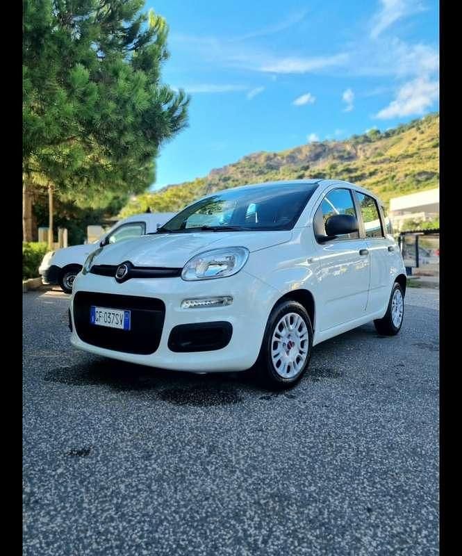 Usata Fiat Panda Connect 70 CV (51 kW) 2021 Bianco Utilitaria