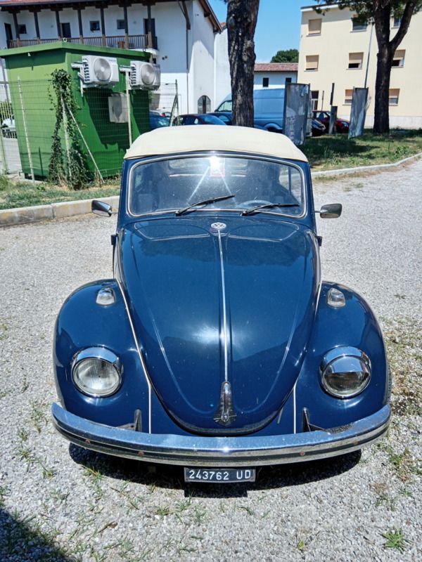 Blu Usata 1970 VW Maggiolino Cabrio | 18.700 € - Immagine 1/4