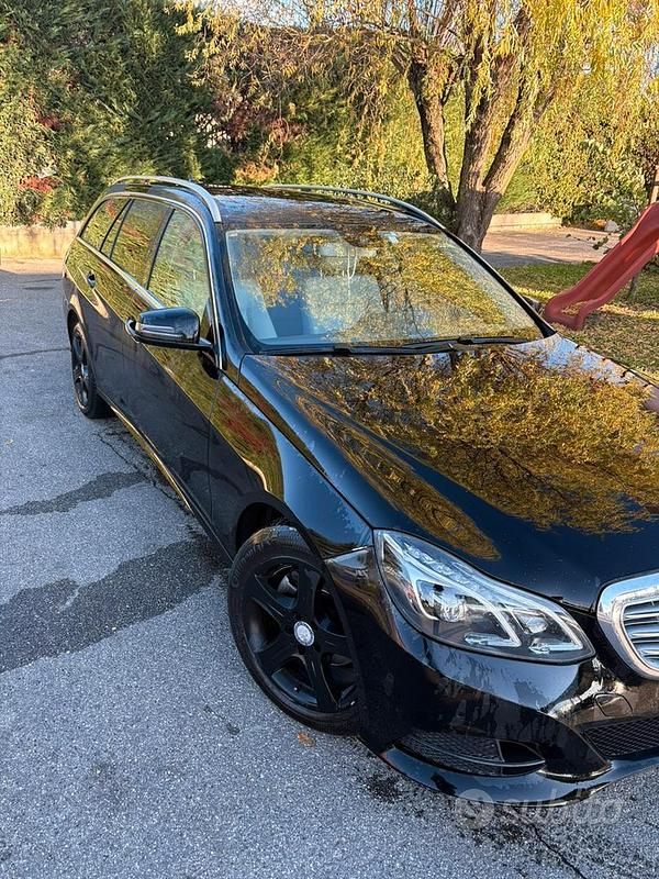 Nero Usata 2015 Mercedes E220 Station wagon | 5500 € - Immagine 1/4