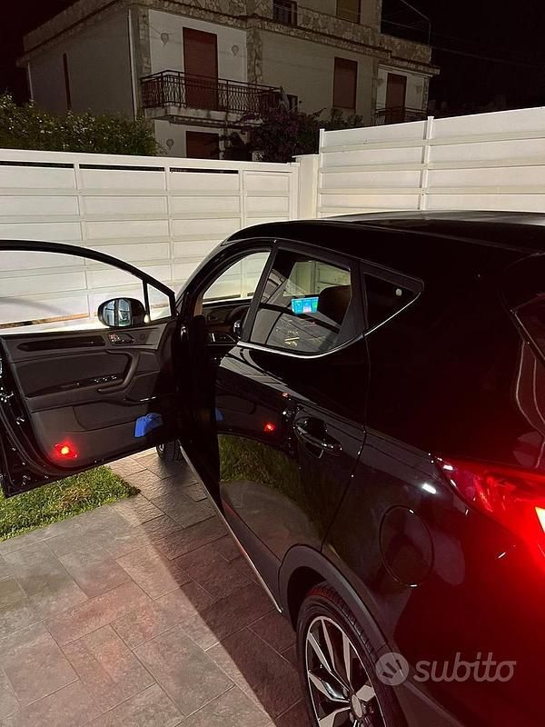 Usata EVO Evo 4 115 CV (84 kW) 2023 Nero SUV