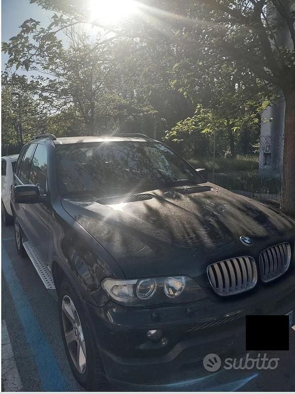 Nero Usata 2004 BMW X5 SUV | 4000 € (Buon prezzo) - Immagine 1/4