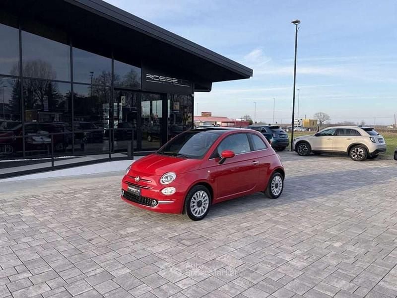Usata Fiat 500 Dolcevita 69 CV (50 kW) 2024 Rosso Utilitaria