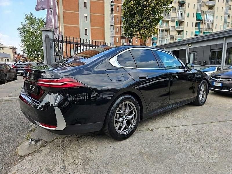 Usata BMW 520 197 CV (144 kW) 2024 Nero Berlina