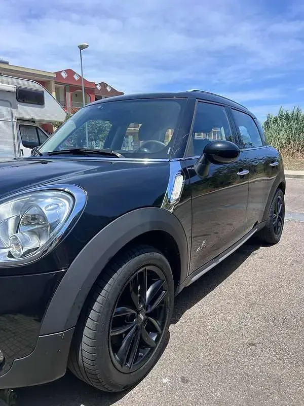 Usata Mini Countryman 111 CV (81 kW) 2016 Nero SUV