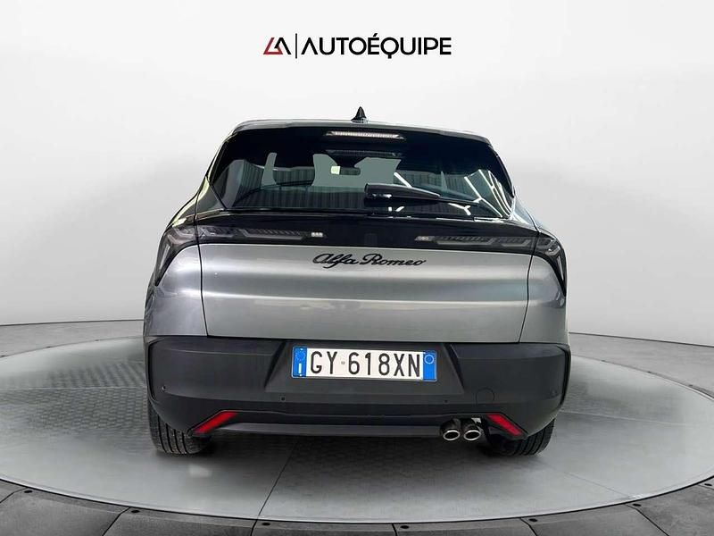 Usata Alfa Romeo Junior 145 CV (106 kW) 2025 Grigio SUV