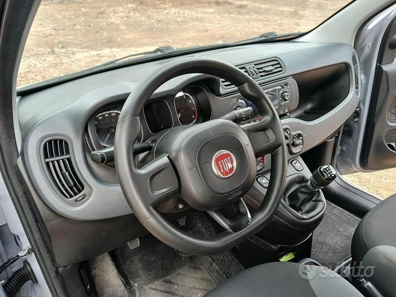 Usata Fiat Panda 70 CV (51 kW) 2019 Grigio Utilitaria
