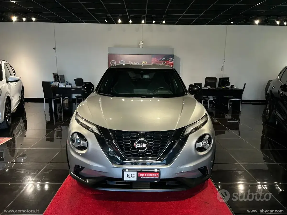 Usata Nissan Juke N-Connecta 114 CV (83 kW) 2022 Argento SUV