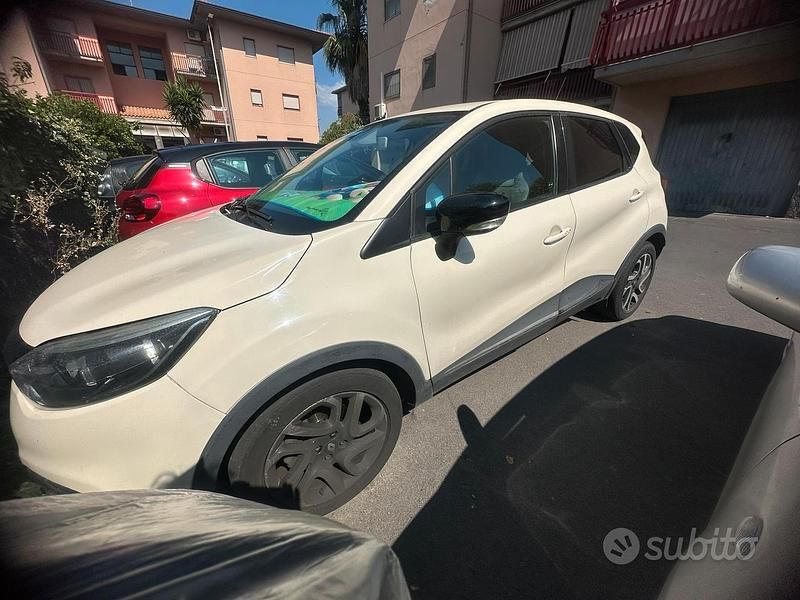 Usata Renault Captur 90 CV (66 kW) 2013 SUV