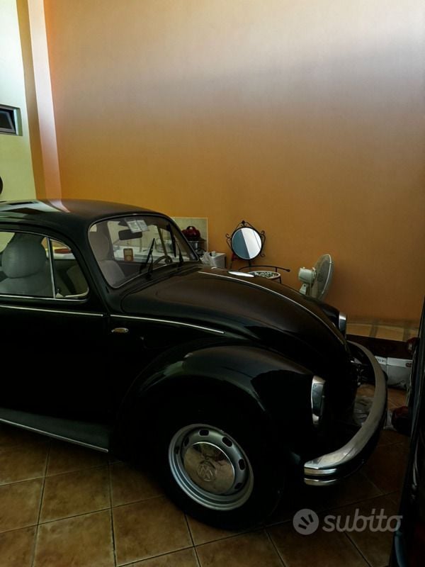 Nero Usata 1970 VW Maggiolino | 7500 € - Immagine 1/4