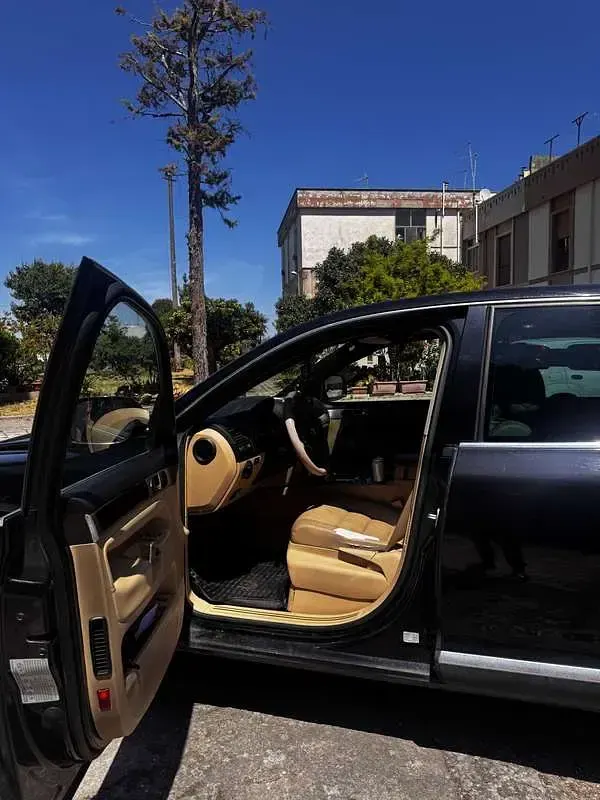 Begagnad VW Touareg Individual 224 HK (164 kW) 2005 SUV