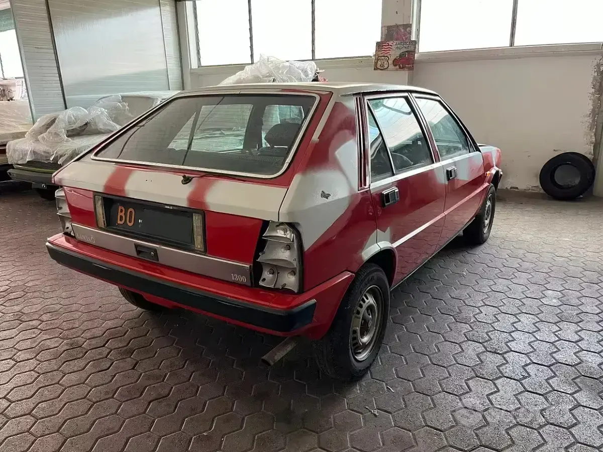 Usata Lancia Delta 78 CV (57 kW) 1982 Rosso Utilitaria