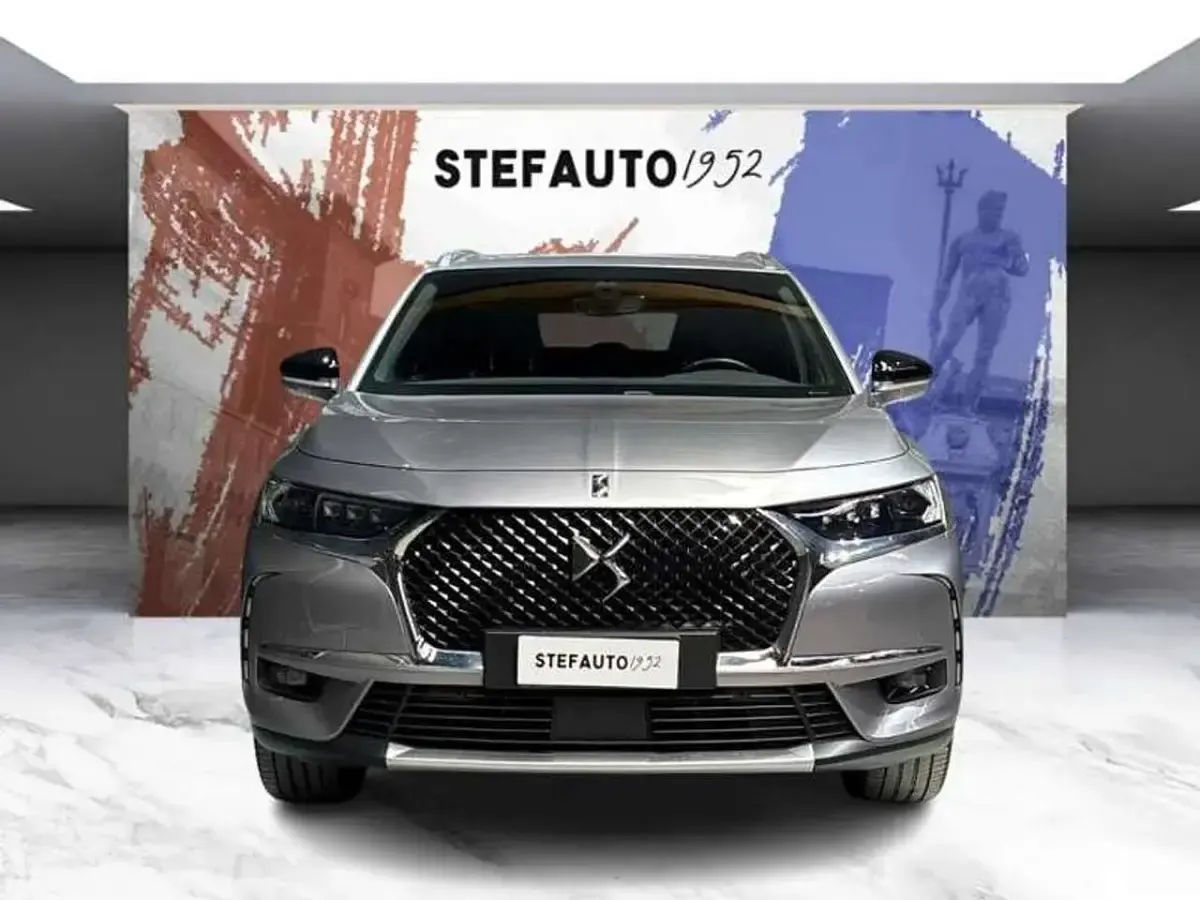 Usata DS Automobiles DS7 Crossback Grand Chic 131 CV (96 kW) 2022 Gris artense SUV