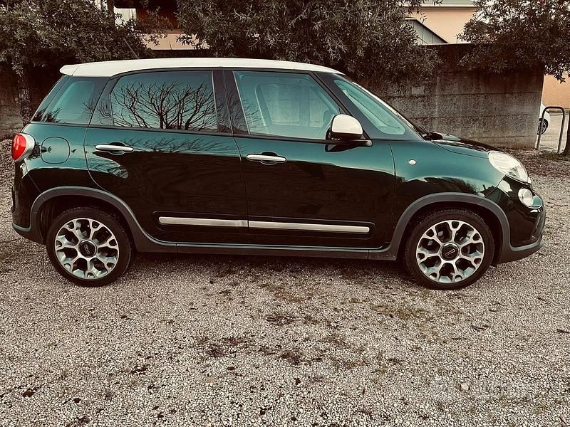 Usata Fiat 500L Trekking 105 CV (77 kW) 2014 Verde Monovolume
