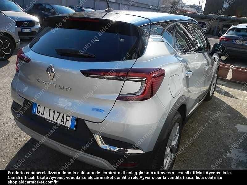 Usata Renault Captur Intens 92 CV (67 kW) 2022 Argento SUV