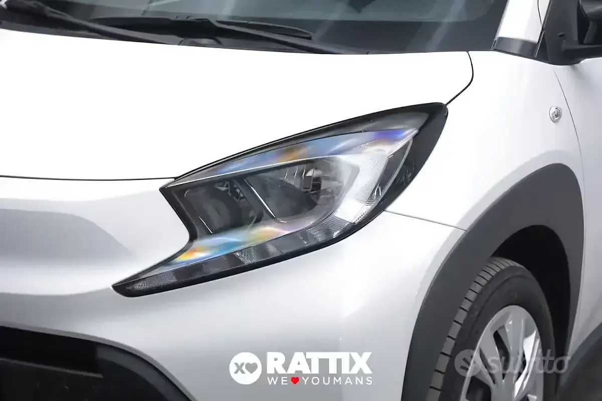 Usata Toyota Aygo X Active 72 CV (52 kW) 2024 Bianco SUV