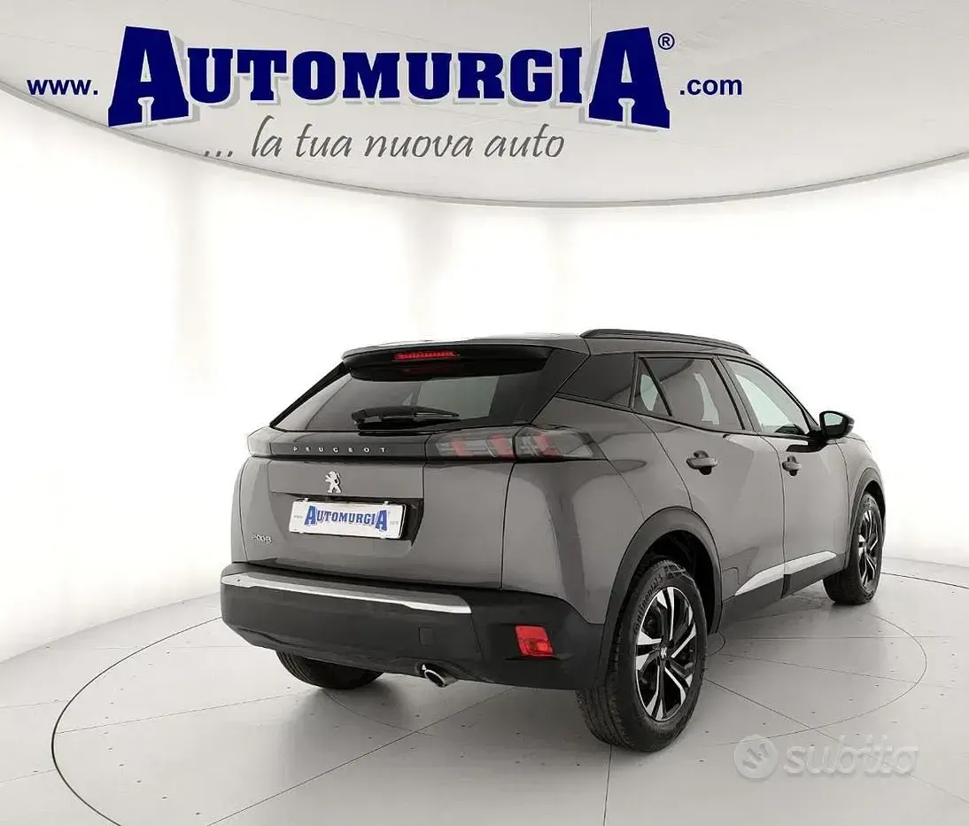 Usata Peugeot 2008 Allure 110 CV (80 kW) 2022 Grigio SUV