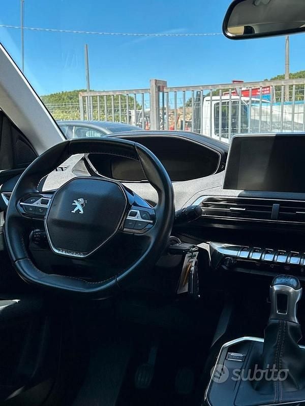 Usata Peugeot 3008 130 CV (95 kW) 2019 SUV