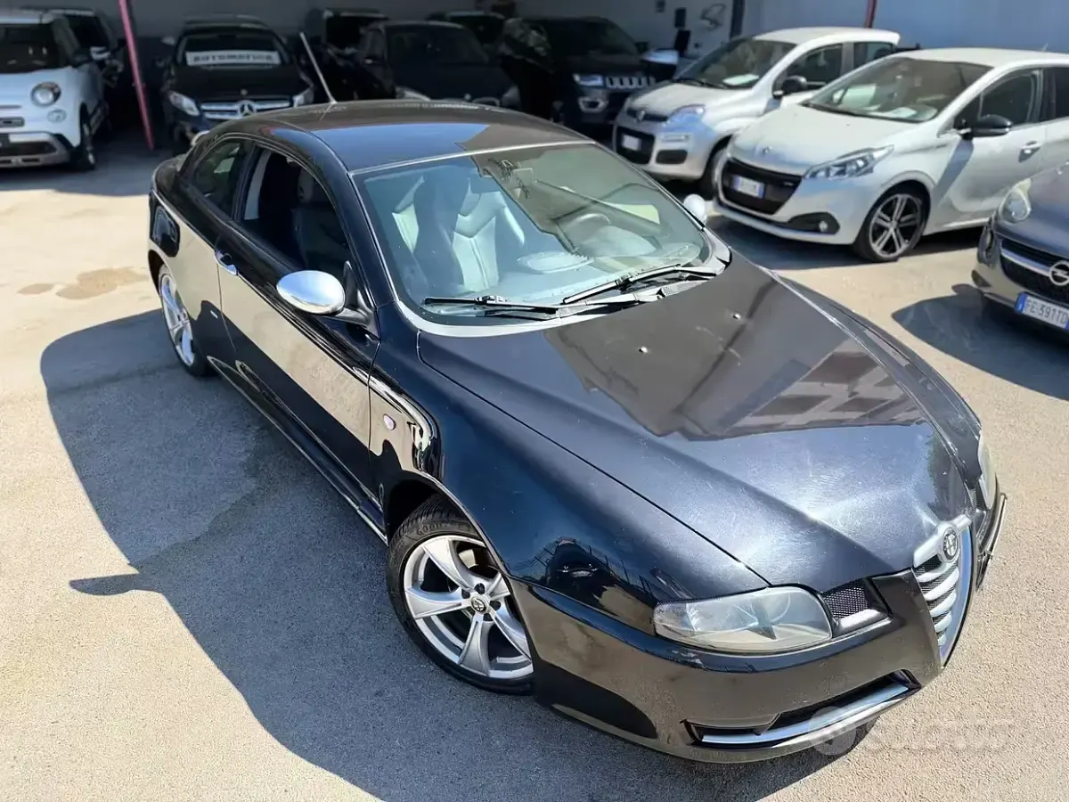 Usata Alfa Romeo GT Distinctive 150 CV (110 kW) 2009 Nero Coupé