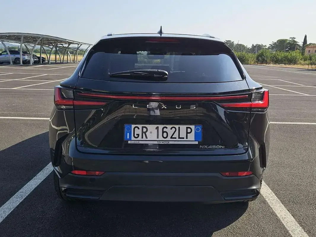 Usata Lexus NX450h+ 185 CV (136 kW) 2024 Nero SUV