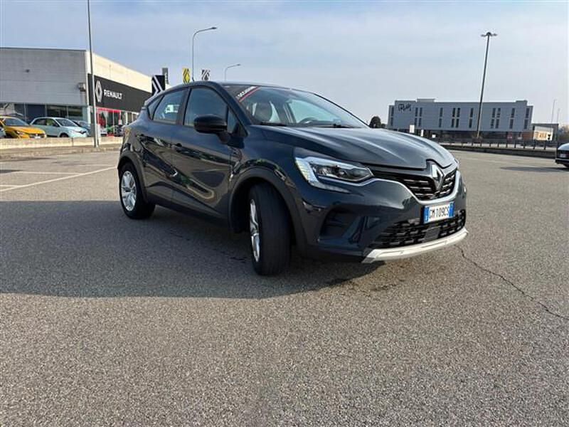 Usata Renault Captur Equilibre 145 CV (106 kW) 2023 Blu scuro SUV
