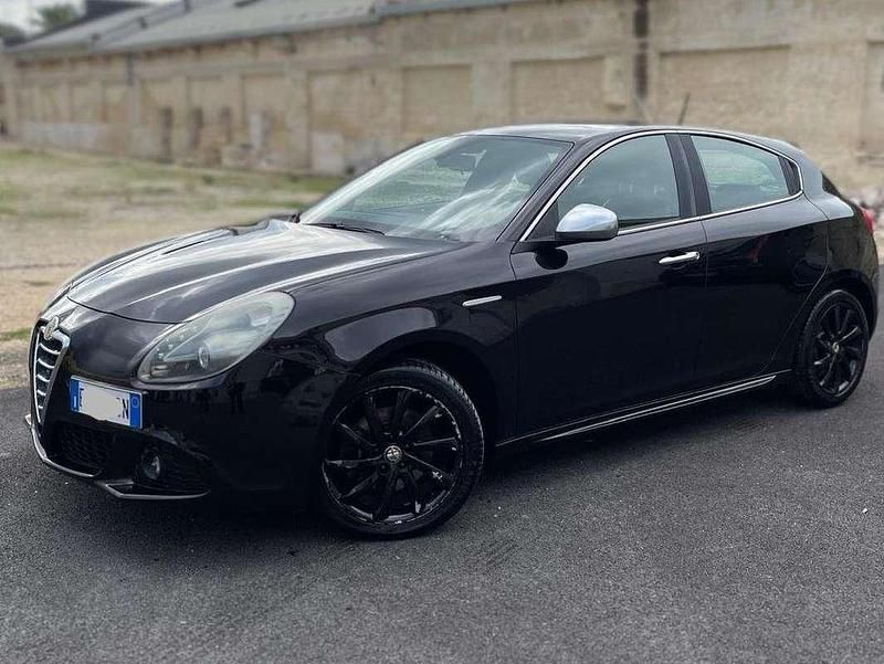 Nero Usata 2011 Alfa Romeo Giulietta Progression Due volumi | 6000 € (Super prezzo) - Immagine 1/4