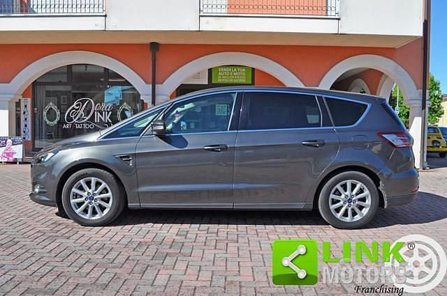 Usata Ford S-MAX S 150 CV (110 kW) 2016 Grigio Monovolume
