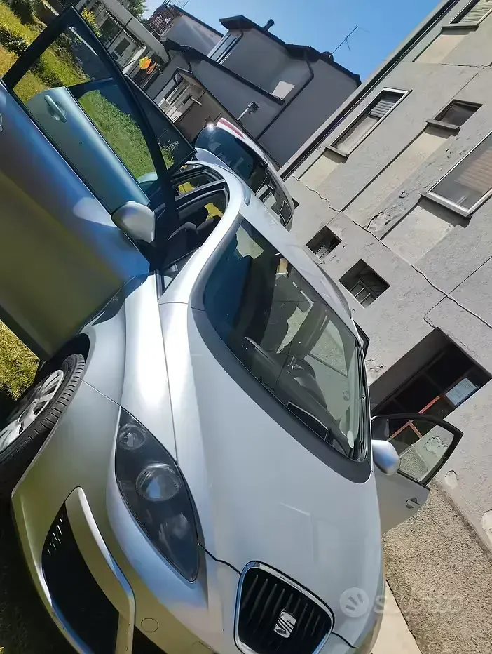 Usata Seat Altea XL 85 CV (62 kW) 2010 Grigio Monovolume