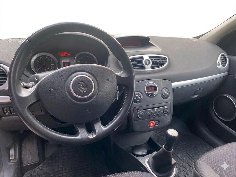 Gebraucht Renault Clio II Dynamique 75 PS (55 kW) 2007 Grau Limousine