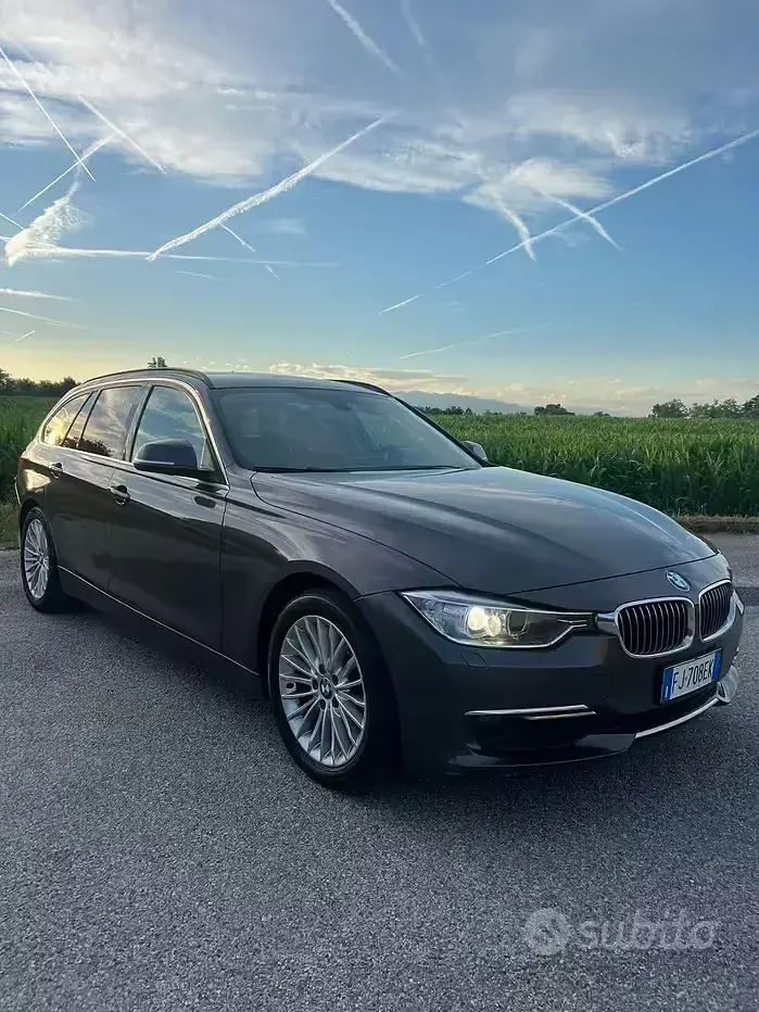 Usata BMW 320 Sport Line 184 CV (135 kW) 2013 Marrone Berlina