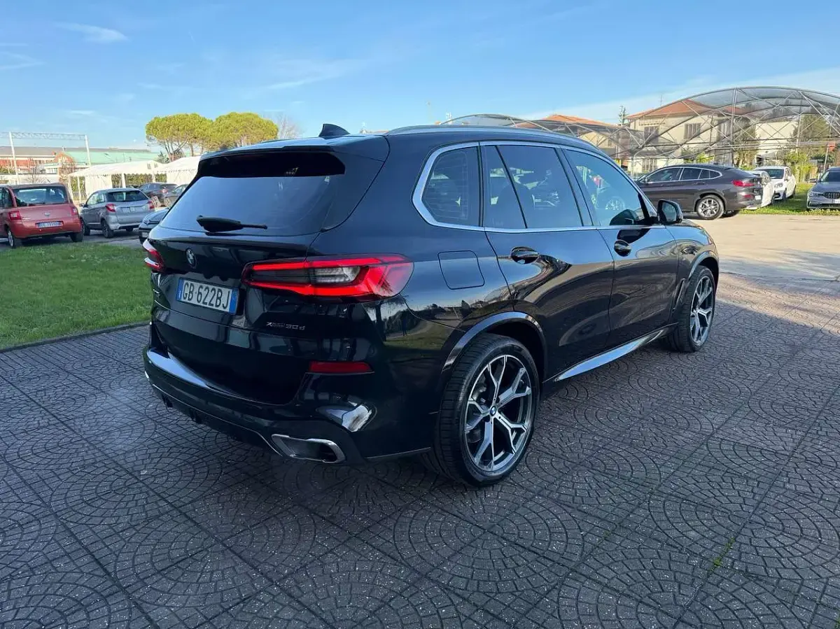 Usata BMW X5 M Sport 265 CV (194 kW) 2020 Blu/azzurro SUV