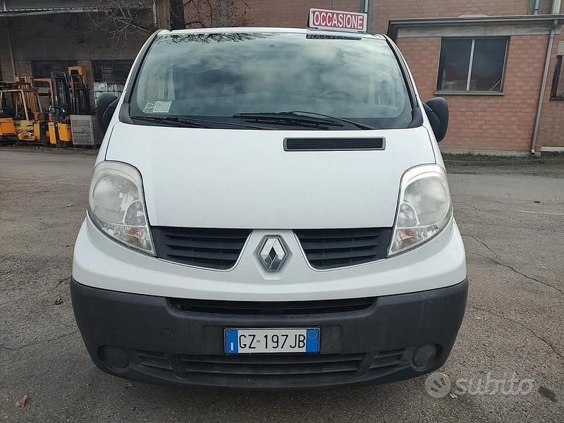 Usata Renault Trafic 115 CV (84 kW) 2013 Bianco Monovolume