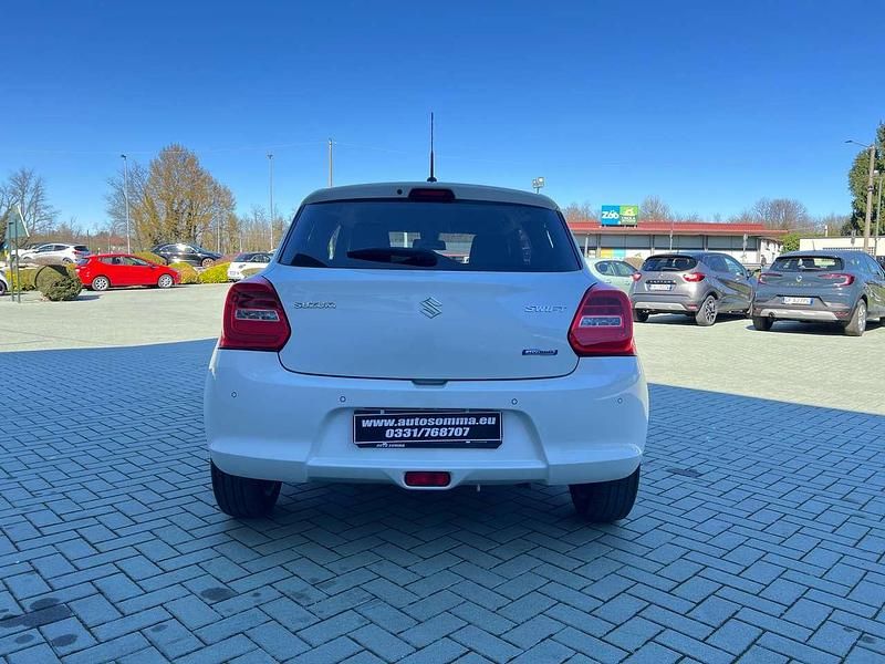 Usata Suzuki Swift 83 CV (61 kW) 2022 Bianco perlato Utilitaria