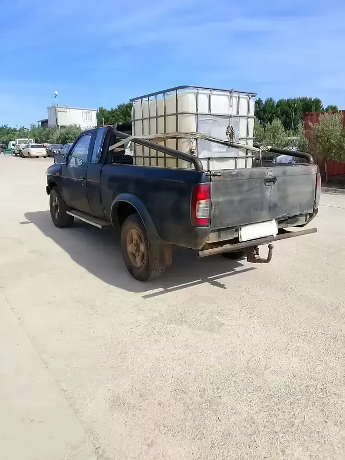 Usata Nissan King 1993 Nero Pick-up
