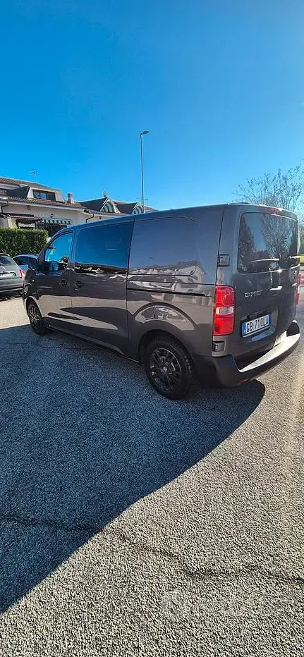 Usata Peugeot Expert 94 CV (69 kW) 2020 Grigio Furgone