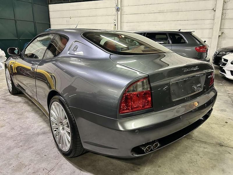 Begagnad Maserati 4200 390 HK (286 kW) 2002 Grå
