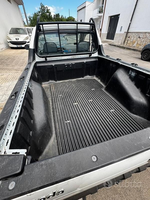 Usata Fiat Strada 2012 Bianco Pick-up