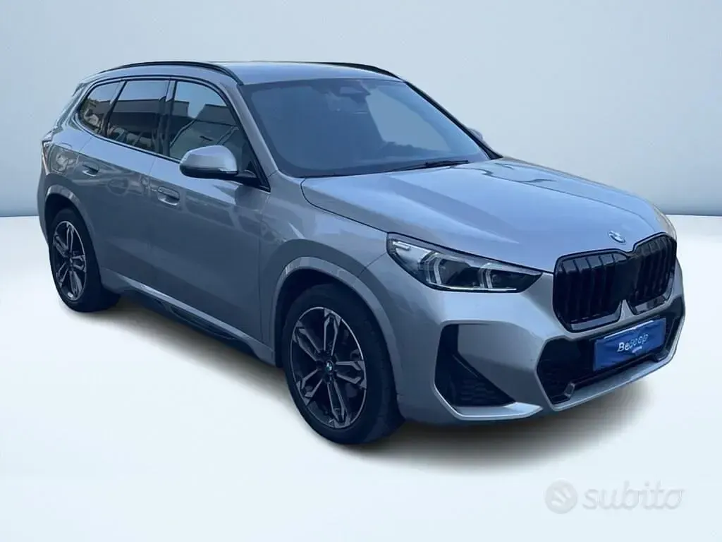 Usata BMW X1 M Sport 150 CV (110 kW) 2023 Grigio metallizzato SUV