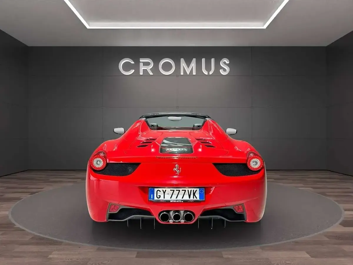 Usata Ferrari 458 570 CV (419 kW) 2012 Rosso Cabrio