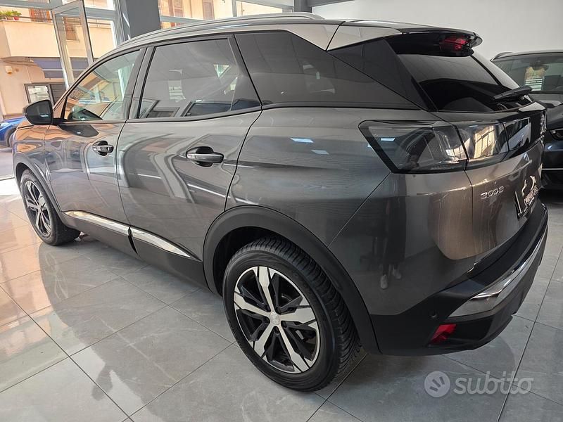 Usata Peugeot 3008 Allure 130 CV (95 kW) 2022 Grigio SUV