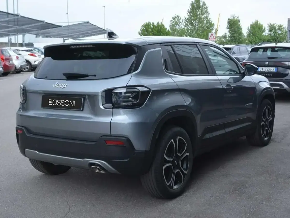 Usata Jeep Avenger Summit 101 CV (74 kW) 2025 Grigio SUV
