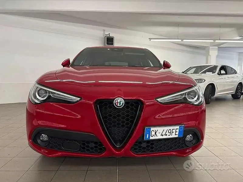 Usata Alfa Romeo Stelvio Sprint 160 CV (117 kW) 2022 Rosso SUV