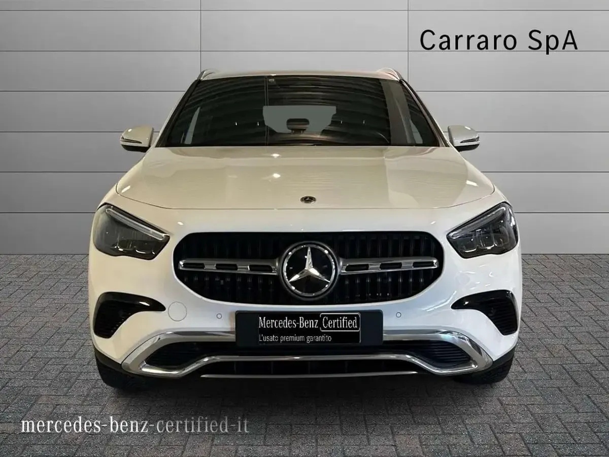 Usata Mercedes GLA180 Advanced 116 CV (85 kW) 2023 Bianco SUV