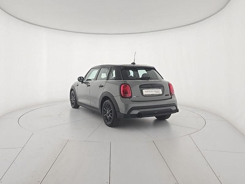 Usado Mini Cooper Essential 136 HP (100 kW) 2022 Cinzento Citadino