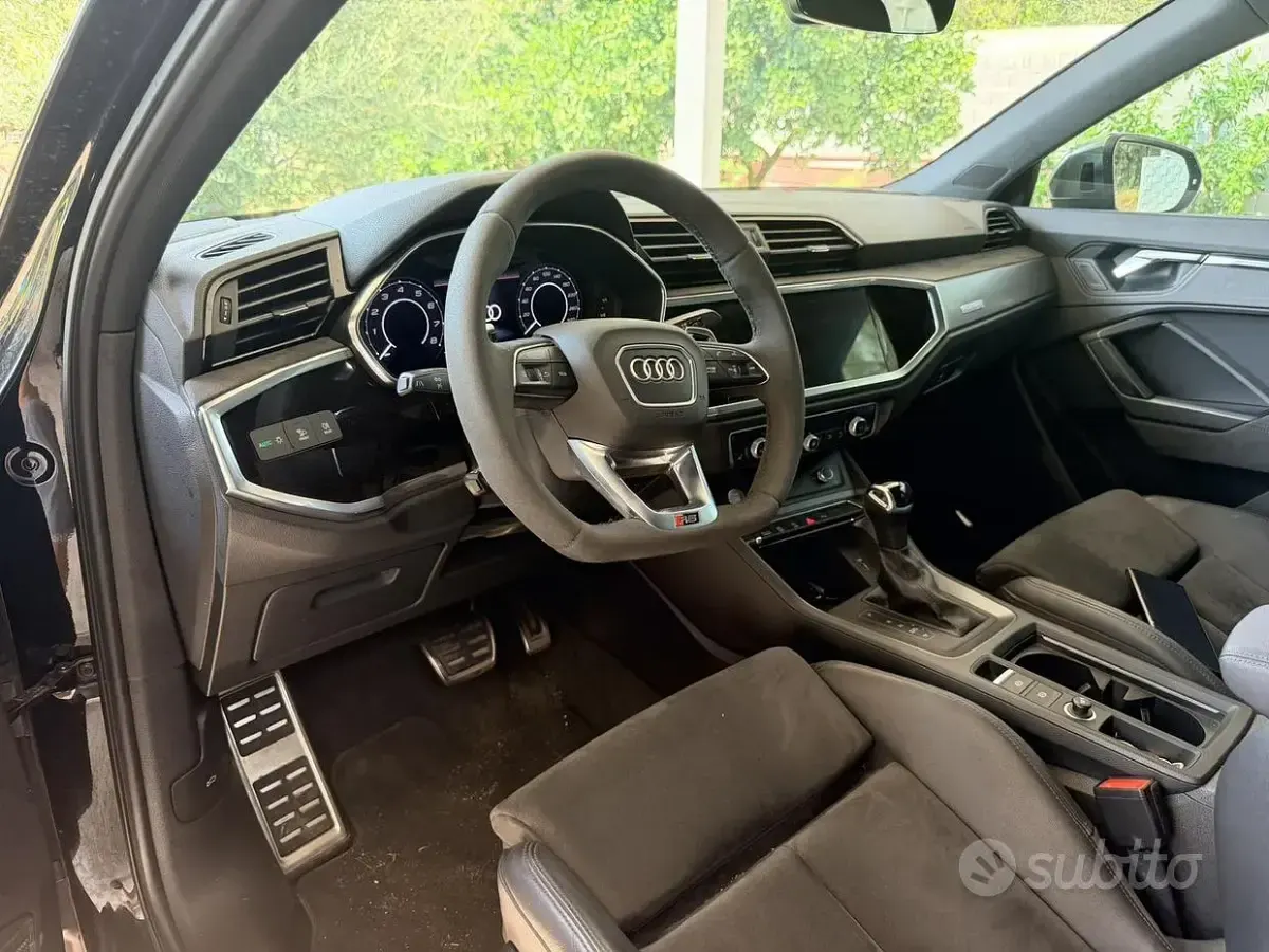 Usata Audi RS Q3 Comfort 367 CV (269 kW) 2020 Nero SUV