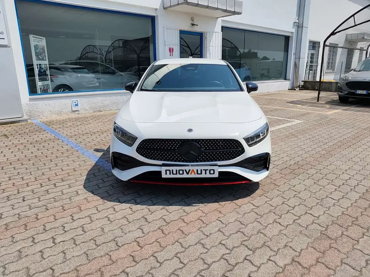 Usata Mercedes A200 Premium Plus 163 CV (119 kW) 2023 Bianco Berlina